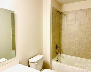 402 Sagecroft Lane - Photo Thumbnail 18