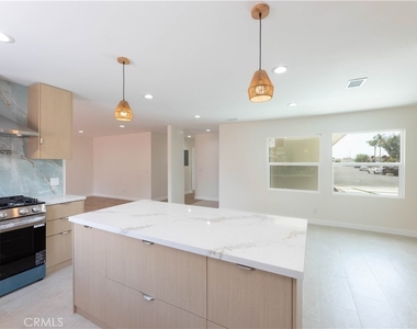 16708 Oleander Circle - Photo Thumbnail 13