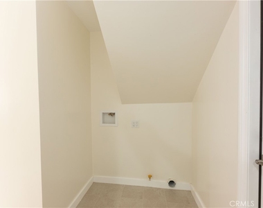 16708 Oleander Circle - Photo Thumbnail 15