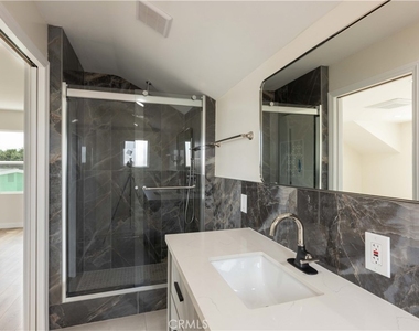 16708 Oleander Circle - Photo Thumbnail 33