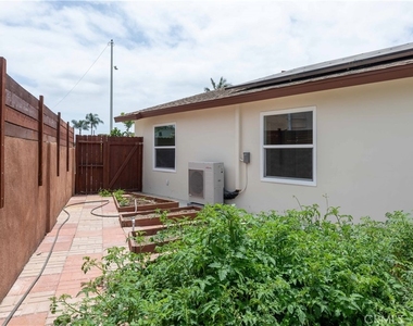 16708 Oleander Circle - Photo Thumbnail 38