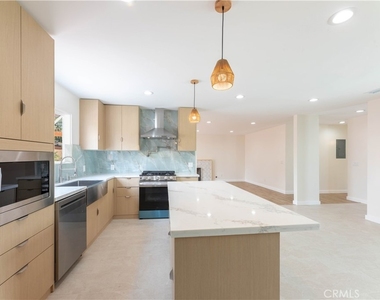 16708 Oleander Circle - Photo Thumbnail 17