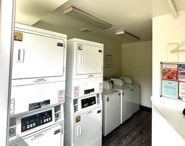138 S Bryn Mawr Street - Photo Thumbnail 14