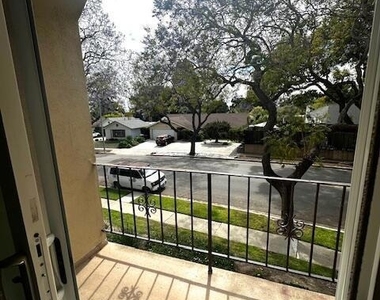 138 S Bryn Mawr Street - Photo Thumbnail 9