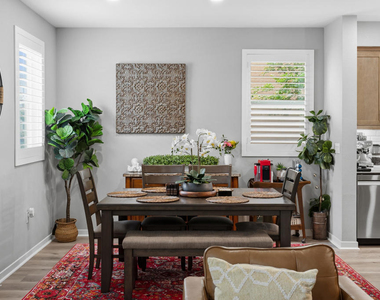 643 Winchester Drive - Photo Thumbnail 7