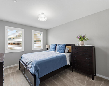 643 Winchester Drive - Photo Thumbnail 18