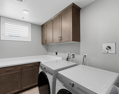 643 Winchester Drive - Photo Thumbnail 22