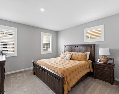 643 Winchester Drive - Photo Thumbnail 23