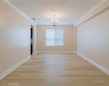 2272 Mary Clare Street - Photo Thumbnail 4