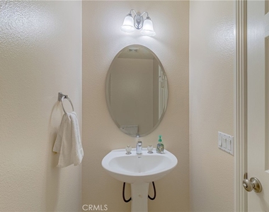 2272 Mary Clare Street - Photo Thumbnail 6