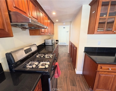 20409 Tufts Circle - Photo Thumbnail 12