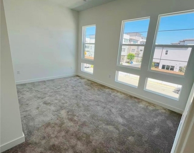 285 Remy Ln - Photo Thumbnail 16