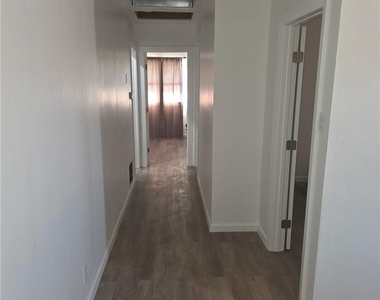 804 Valley Ave. - Photo Thumbnail 4
