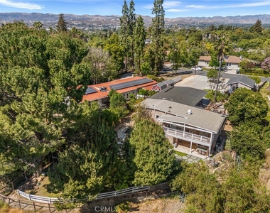 1014 Hacienda - Photo Thumbnail 8