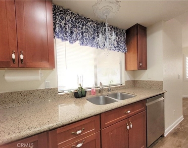 2624 Beech Tree - Photo Thumbnail 7