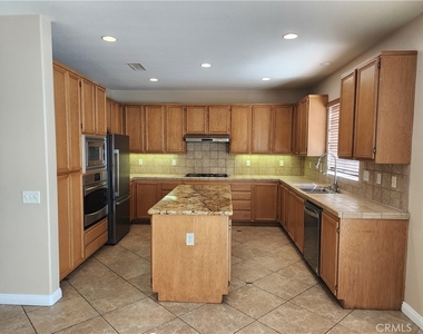 35996 Red Bluff Place - Photo Thumbnail 29