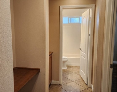 35996 Red Bluff Place - Photo Thumbnail 8