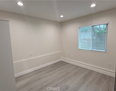 11022 Louise Avenue - Photo Thumbnail 7