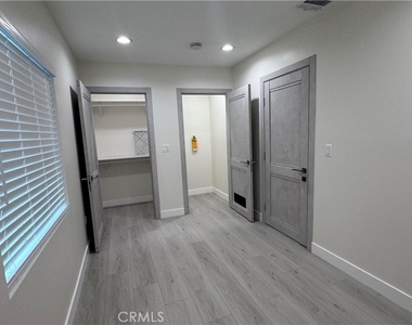 11022 Louise Avenue - Photo Thumbnail 5