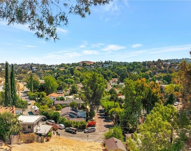5102 Medina Road - Photo Thumbnail 11
