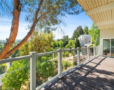 5102 Medina Road - Photo Thumbnail 6