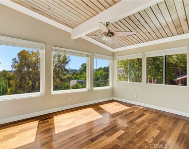 5102 Medina Road - Photo Thumbnail 10