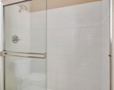 5102 Medina Road - Photo Thumbnail 19