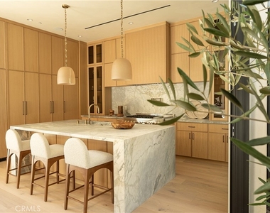 23340 Collins - Photo Thumbnail 22