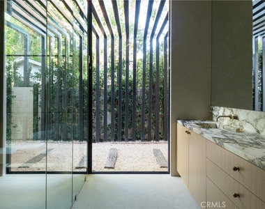 23340 Collins - Photo Thumbnail 28