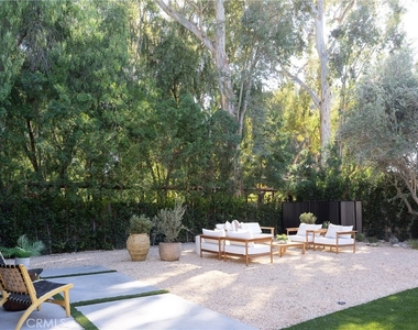 23340 Collins - Photo Thumbnail 8