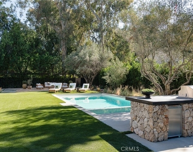 23340 Collins - Photo Thumbnail 9
