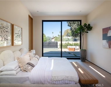 23340 Collins - Photo Thumbnail 31
