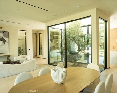23340 Collins - Photo Thumbnail 11