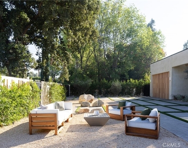 23340 Collins - Photo Thumbnail 4