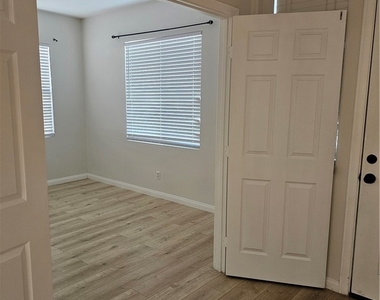 4206 Vahan Court - Photo Thumbnail 1