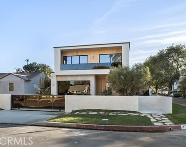 14758 Morrison - Photo Thumbnail 2