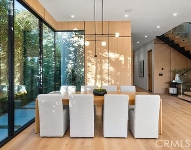14758 Morrison - Photo Thumbnail 32