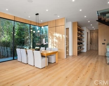 14758 Morrison - Photo Thumbnail 31