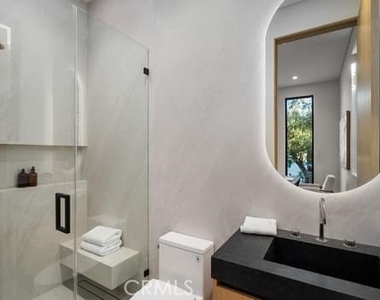 14758 Morrison - Photo Thumbnail 44