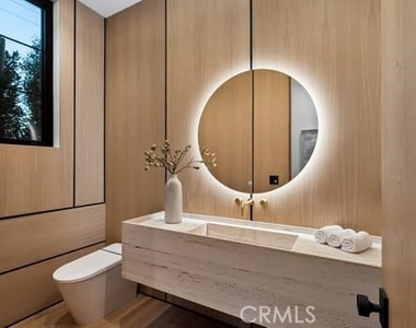 14758 Morrison - Photo Thumbnail 25
