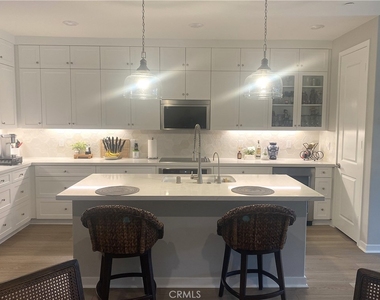 187 Capistrano Drive - Photo Thumbnail 2