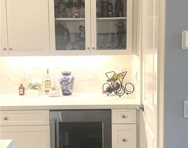187 Capistrano Drive - Photo Thumbnail 5