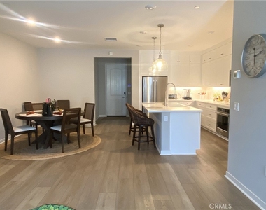 187 Capistrano Drive - Photo Thumbnail 4