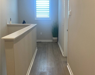 187 Capistrano Drive - Photo Thumbnail 14
