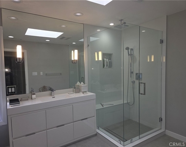 1100 Bel Air Place - Photo Thumbnail 20