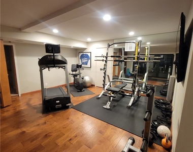1100 Bel Air Place - Photo Thumbnail 17