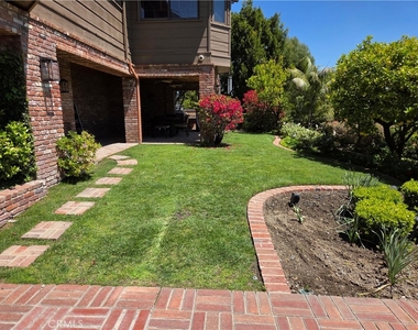 1100 Bel Air Place - Photo Thumbnail 7