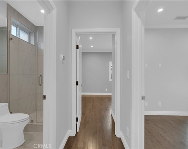 6335 W 82nd Street - Photo Thumbnail 12
