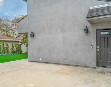 6335 W 82nd Street - Photo Thumbnail 22