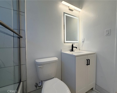 722 Westbourne - Photo Thumbnail 11